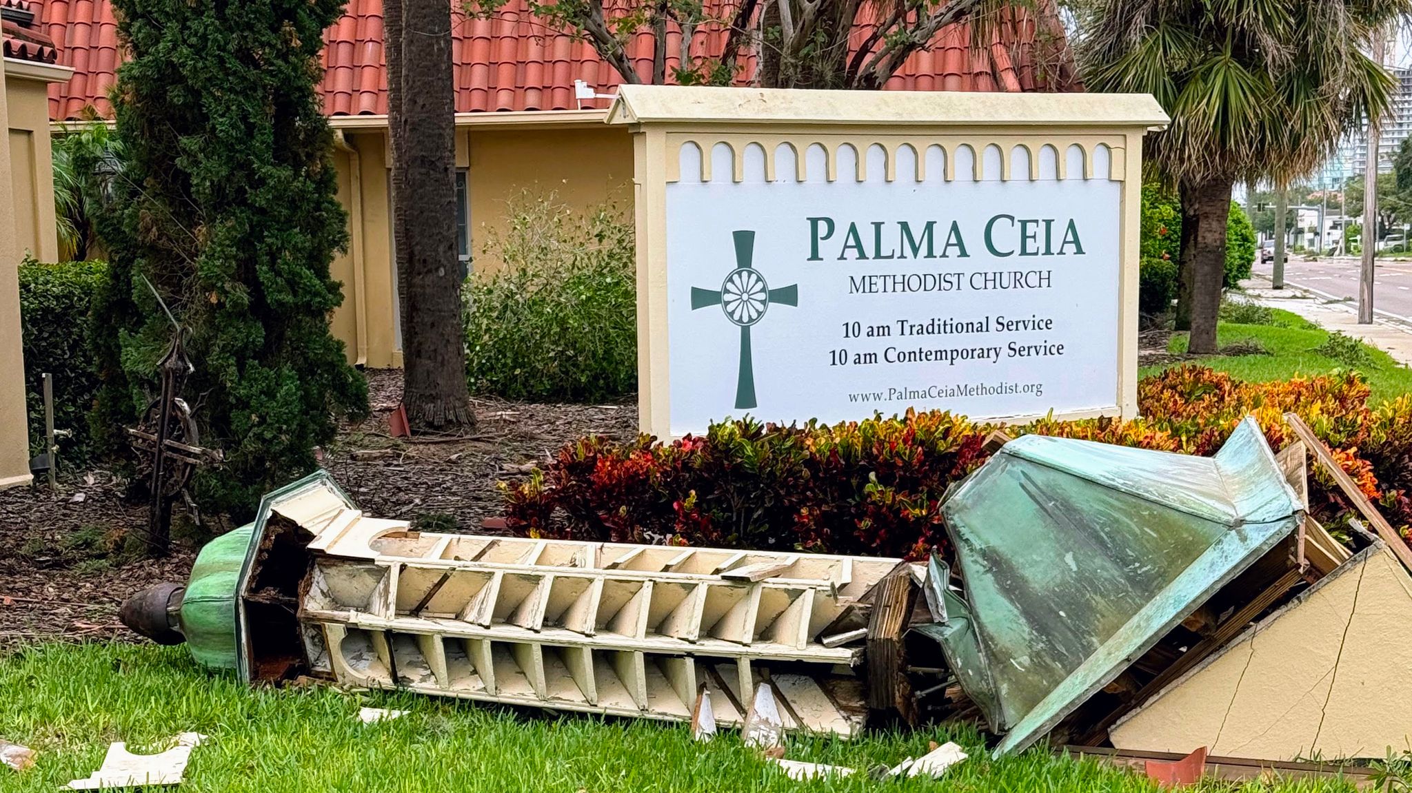 South Tampa church installs new steeple nearly two years after Hurricane Milton — WFTS ABC Action News Tampa, Wesley Chapel Government news