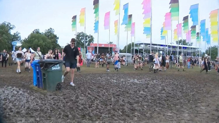 Zilker Park's Great Lawn remains closed following ACL Fest restoration — KENS 5 (San Antonio), Wesley Chapel Community news