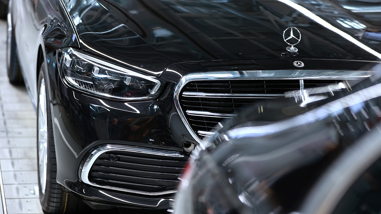 Mercedes recalls over 30,000 of its most expensive models — FOX 13 Tampa Bay News, Wesley Chapel Real Estate news